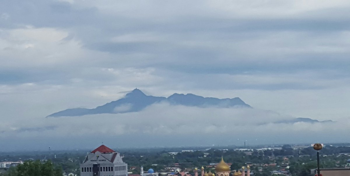 Bernama On Twitter Selamat Pagi Kuching Cuaca Redup Dan Kurang Panas Selepas Hujan Awal Pagi Https T Co Xohxdu3rkx Twitter