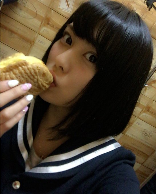「うちたい焼きはちゅーしてから食べるよ。むしろディープキスしながら食べるよ。」  と言ったらマネージャー様が「えっ？はっ？え？」と言われました🙋 https://t.co/mJwXXG2xrI