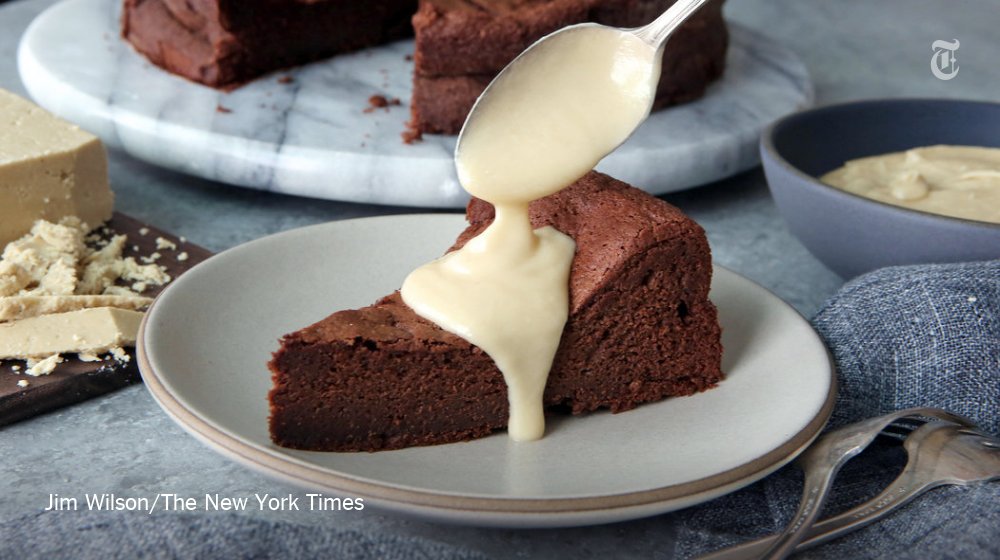 торт с шоколадным декором. украшение шоколадного торта. They are cakes. They are cakes. торт «кондитеру».