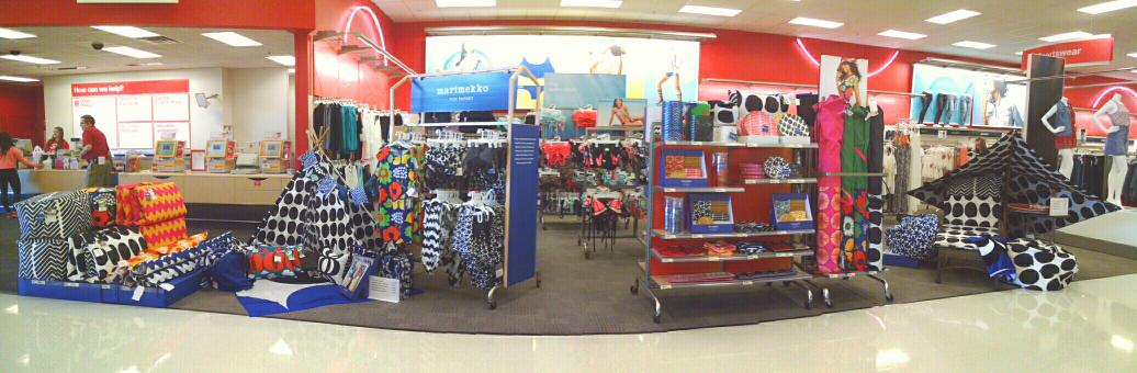 allyxandrae's tweet photo. Revamped #MarimekkoForTarget to be front &amp; center for the guest w/ @KestutisJocius! 
#T2526 #TargetStyle #VMLStyle https://t.co/Wb3RS2GJbm