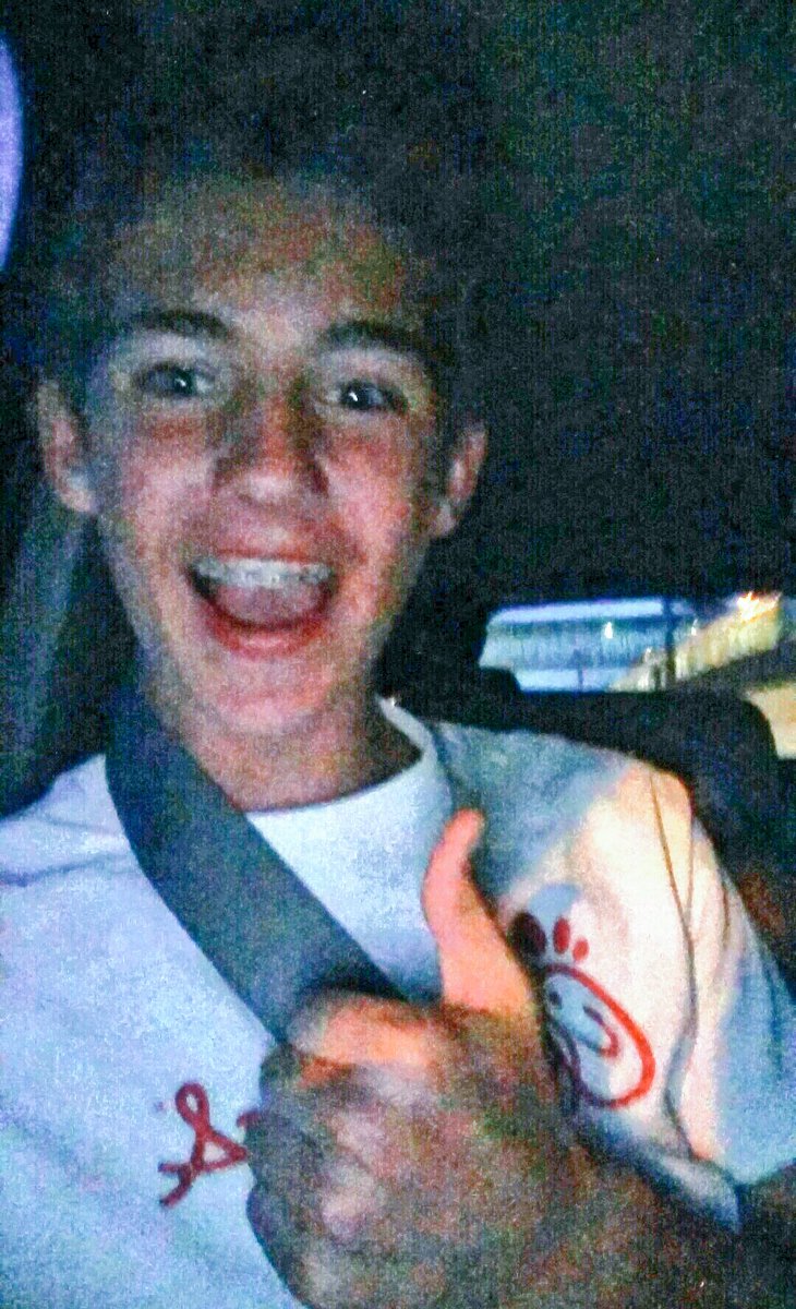 MrsGapp's tweet photo. #PRselfies #JumpersRockedIt https://t.co/jHd9b9w9ZI