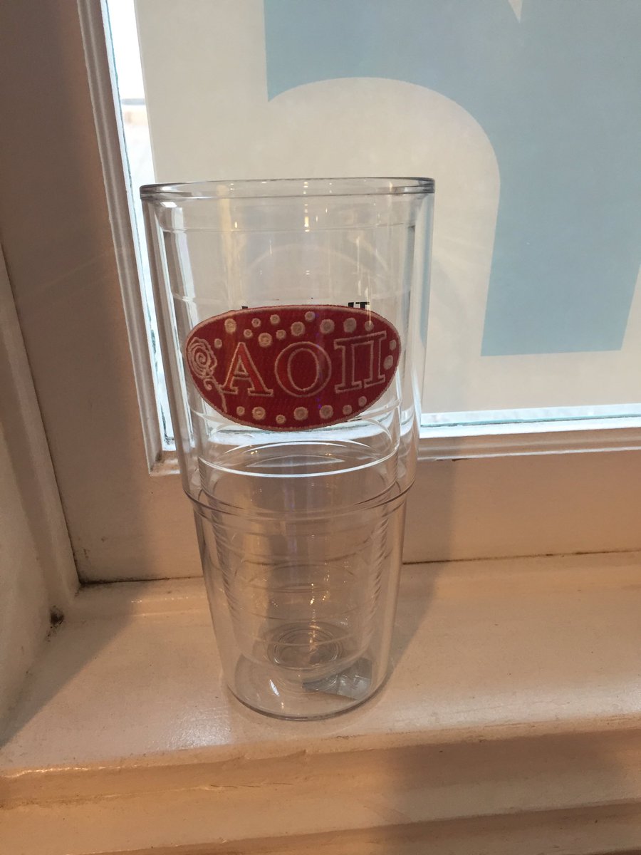 churroxobsess's tweet photo. Hello gorgeous 😍 @TervisTumbler #ΑΟΠ #aoii #founderstatus https://t.co/3XoxI7A8Hy