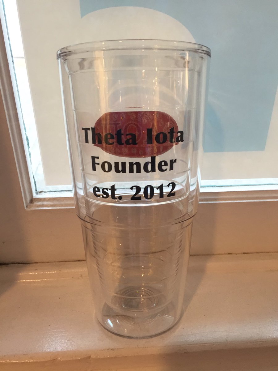 churroxobsess's tweet photo. Hello gorgeous 😍 @TervisTumbler #ΑΟΠ #aoii #founderstatus https://t.co/3XoxI7A8Hy