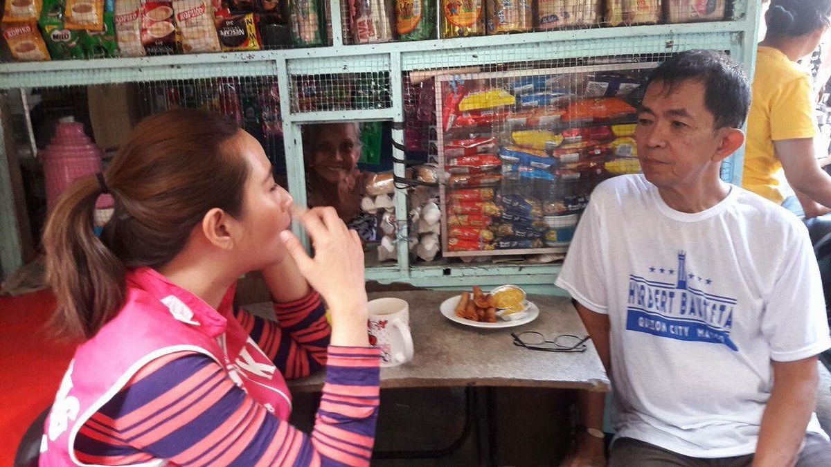 kategcoseteng's tweet photo. Mag kape muna tayo, usapan totoo at kwentong kaibigan.
Paano pa ako makakalingkod ng masmabuti!
#Halalan2016 #kateC https://t.co/V7SrbzvsRx