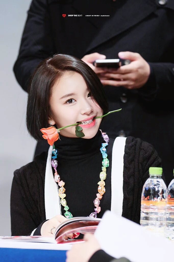 twice_22's tweet photo. #HappyChaeyoungDay
お豆ちゃんお誕生日おめでとう😻💞
面白くないところとか抱きしめたくなるサイズ感とか大好きです( ´﹀` ) https://t.co/OuT0NchHbR