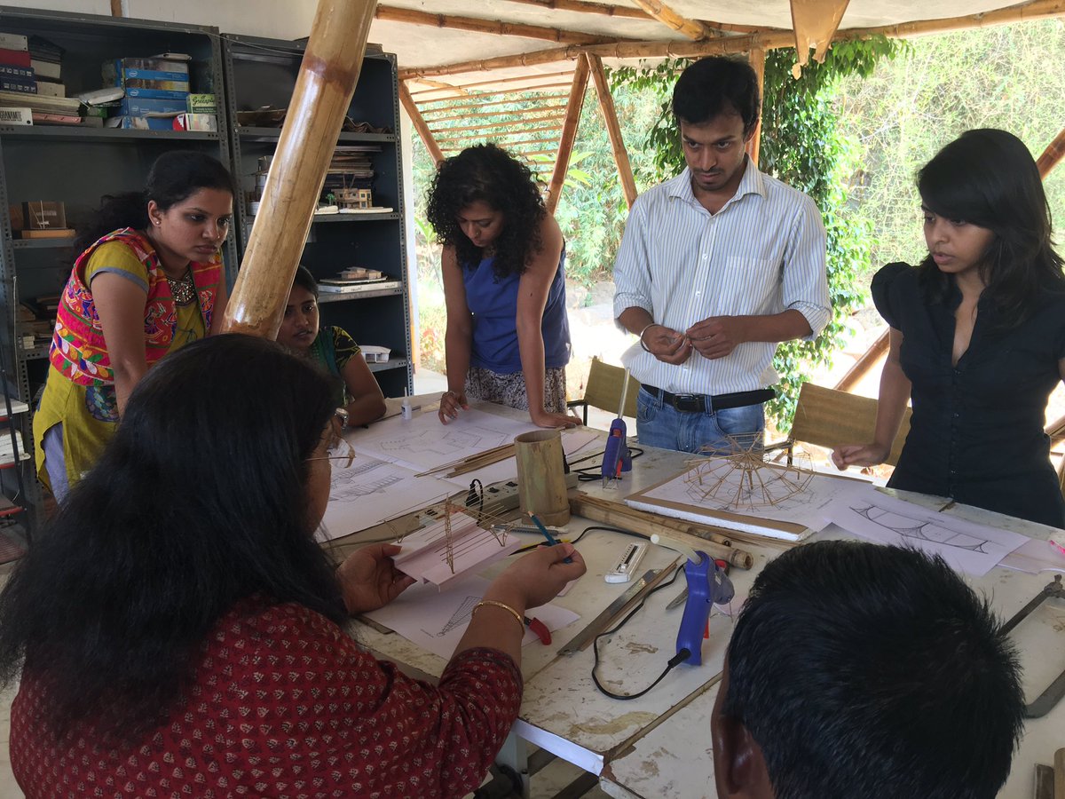 elninolanino's tweet image. #documentary_film @cgbmt_ @la_Biennale @elninolanino #india #production_stills #Italy #Venice #venice_biennale