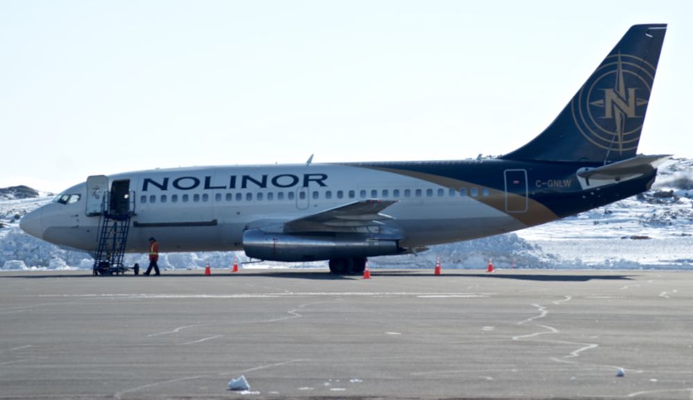 FrankReardon1's tweet photo. #YFBSpotters #Iqaluit #Nunavut #CGNLW @nolinoraviation @Boeing 737 use 2b #CFNVK @FirstAir Remember the Polar Bear https://t.co/qeqCvnJndz