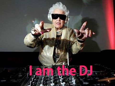 Hei! Šovakar vakars ar Spotify, tas nozīmē, ka ieeja bez maksas un neiebildīsim arī jūsu mūzikas izvēlēm!