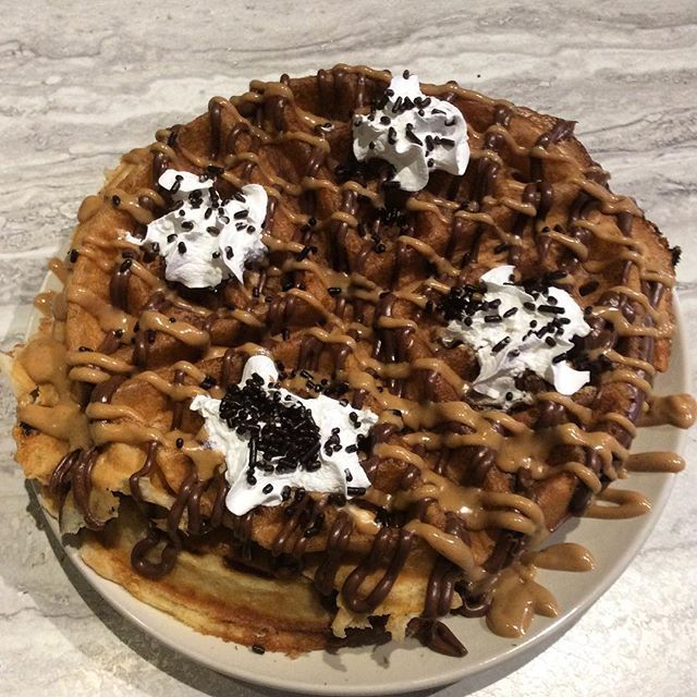 culturedwaffles's tweet image. Nutella and sprinkles and whipped cream, oh my!! #radcanton #waffle… culturedcoffeeco.com/nutella-and-sp…