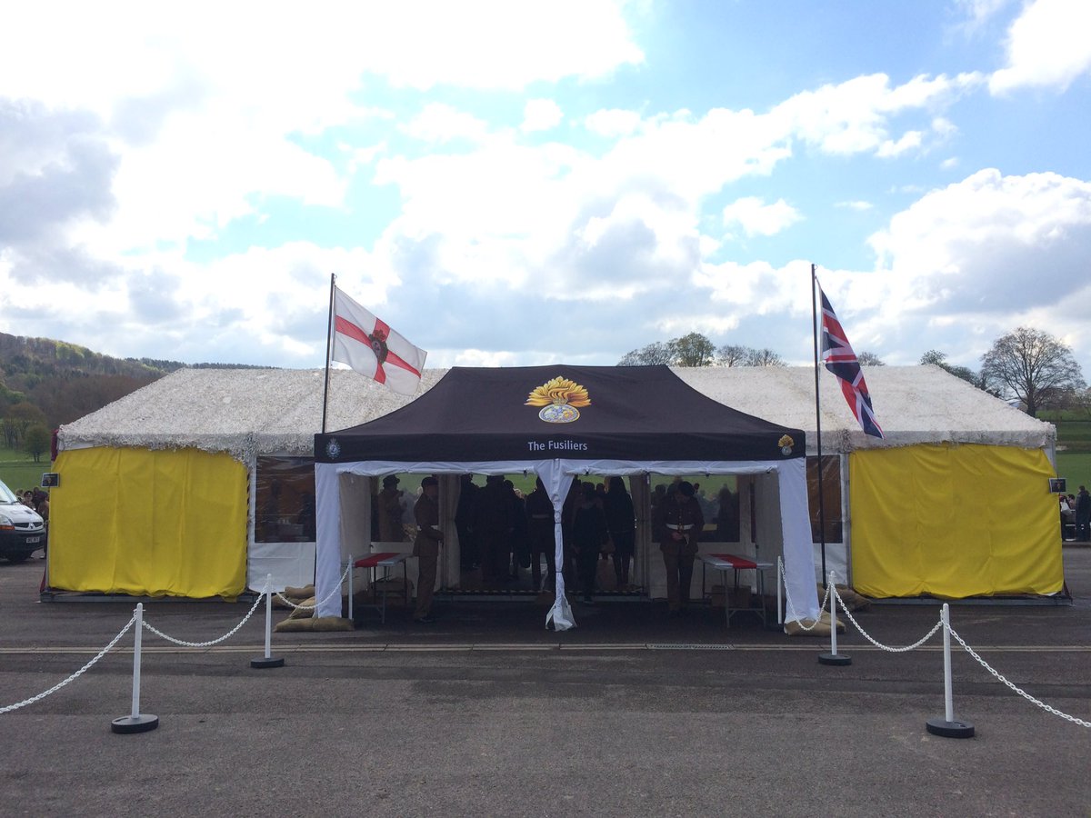 FirstFusiliers's tweet photo. The entrance to the #ColoursParade https://t.co/WkdSi1ALx2