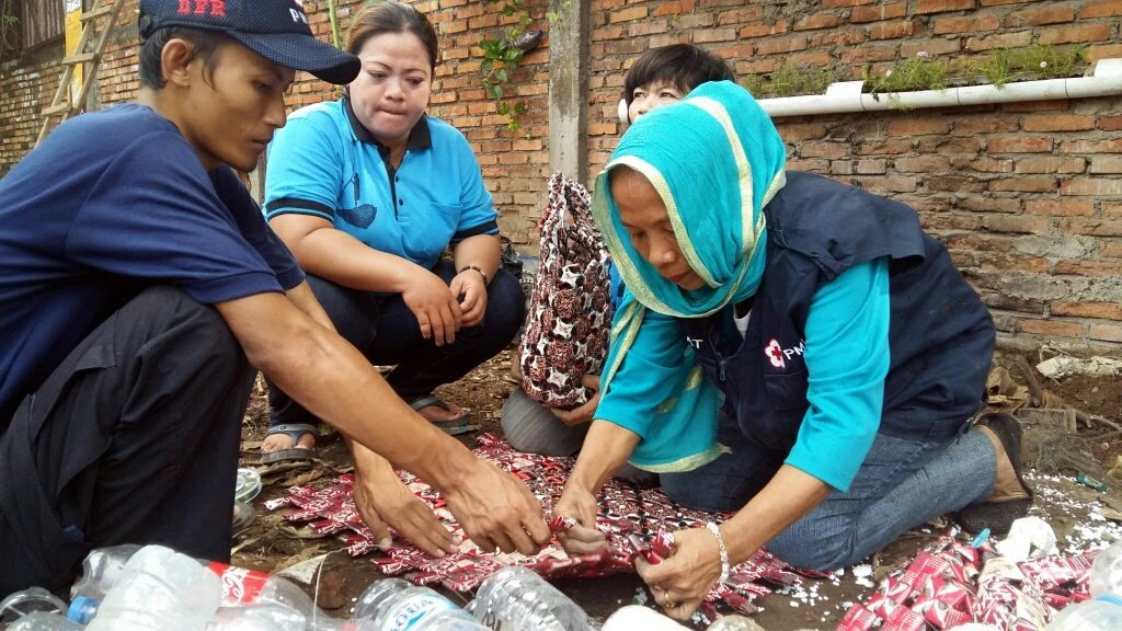 [KOMBAT NATURE] Aksi Nyata Ruwat Bumi dan Menyususi sungai Ciliwung