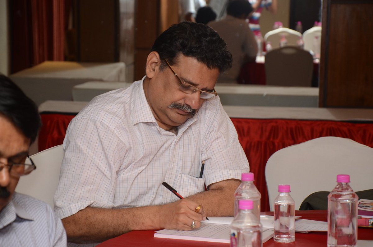 Arijit79India's tweet photo. Equally comfortable in govt as well as private trainings - Deepak Kulkarni #BCCoreSkills #CSReflection @inBritish https://t.co/mLCqDH2o2o