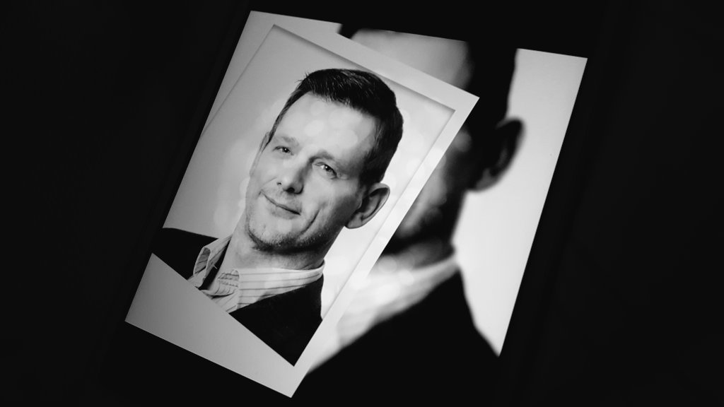 ProdAfterHours's tweet photo. "Her gaze? Piercing. You'd run but ya couldn't escape it." #kennethfarmer #afterhours #awebseries #edouglasbrown https://t.co/hNWWqLGhRf