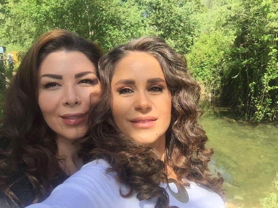 dimak_lovers's tweet photo. #ديمة_قندلفت و #عبير_شمس_الدين من كواليس #ايام_لا_تنسى 😍
@dima_kandalaft https://t.co/UGMP3CQuZD