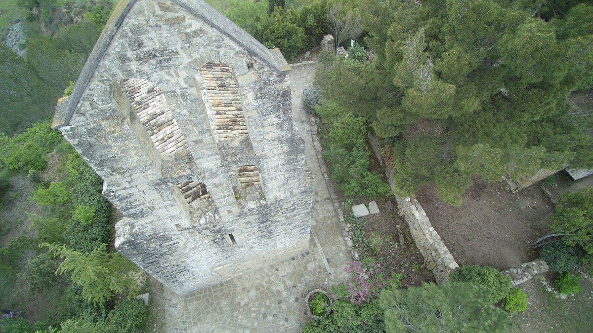 mundusdrone's tweet photo. Sant Pere de #Vallhonesta!!! #SVCastellet #Bages #història https://t.co/W1rh2AcWMB