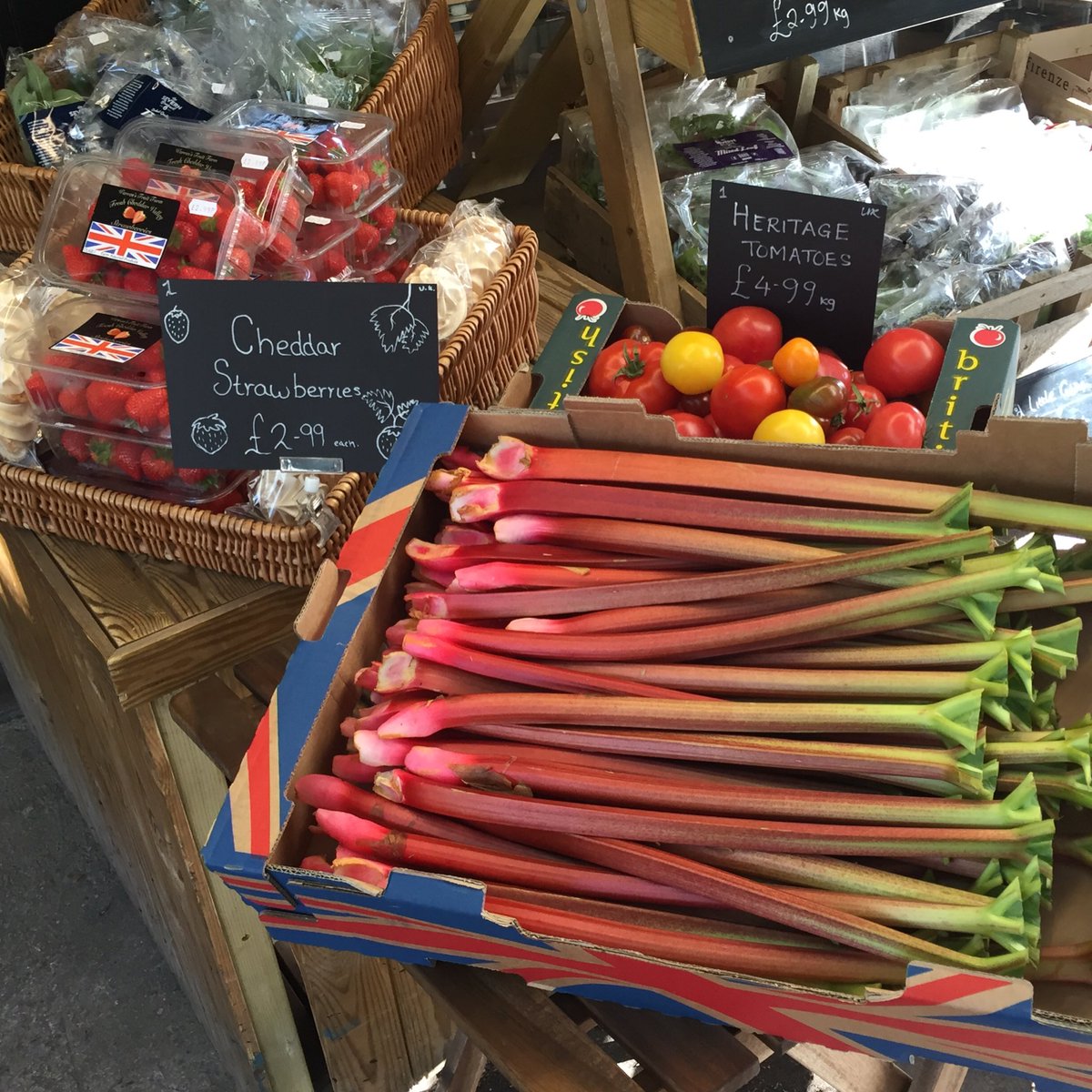 BrockleyStores's tweet photo. #bestoftheuk #local come Tate the best of the U.K. This St George's day https://t.co/0vECyzyX1g