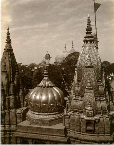1895s:The Kashi Vishvanath Temple is 1 of D most famous temples, Original Temple was demolished by Aurangzeb in 1669
