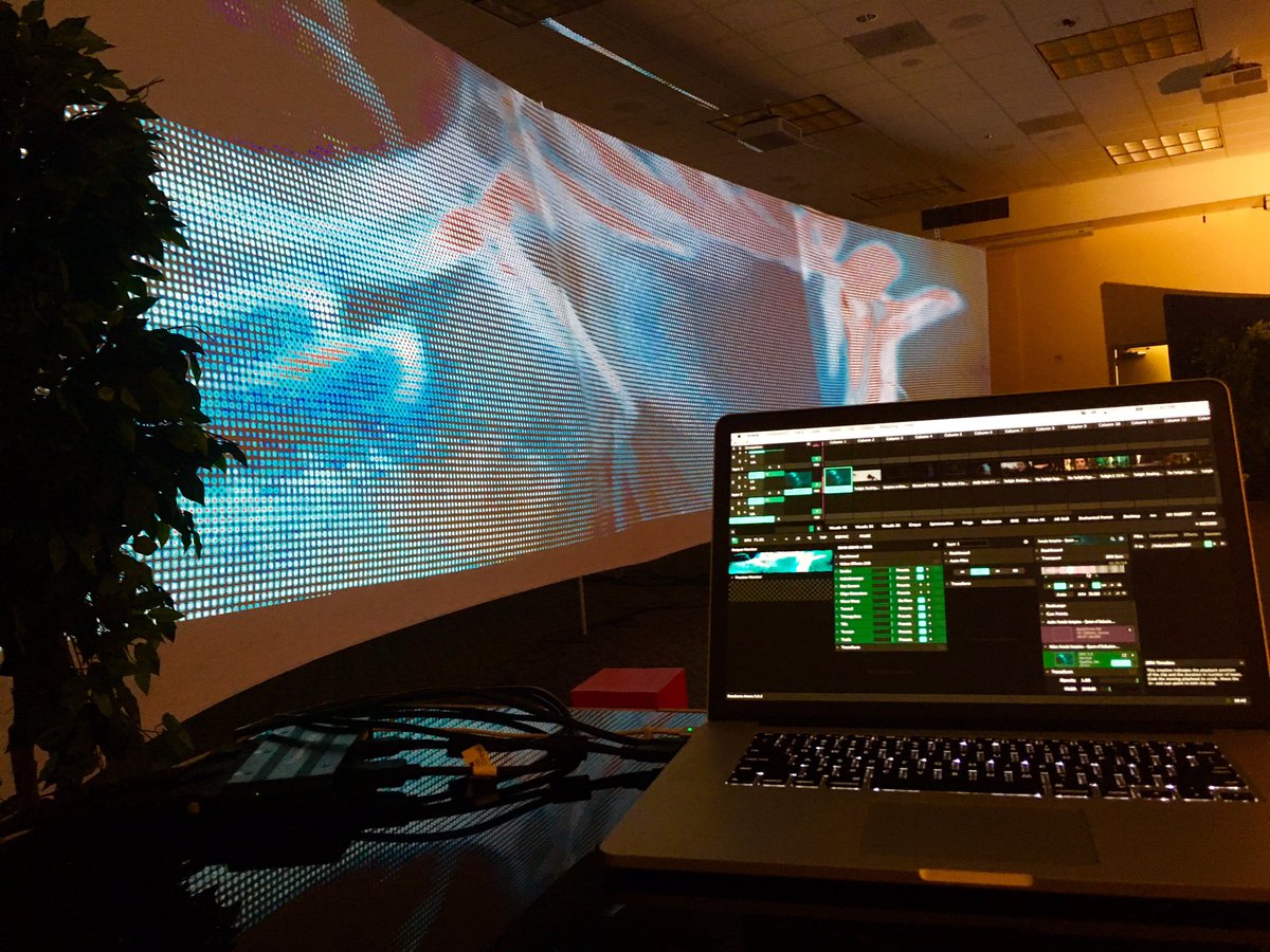 _SPINTERACTIVE's tweet photo. #spinteractive #AugmentedReality #DigitalIWear #Magicleap #Hololens #ODG #Epson #HolographicComputing #AR https://t.co/efltPmBUwd