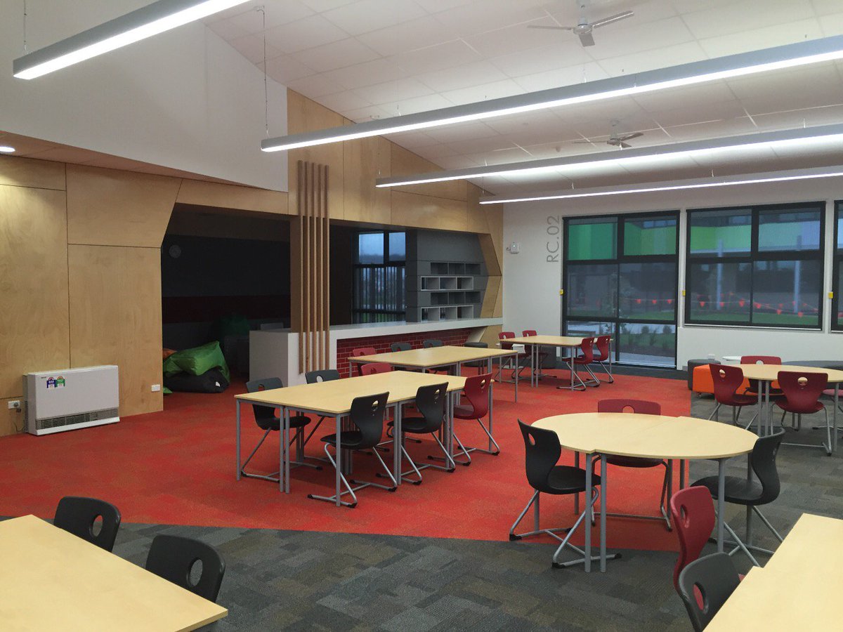 _GrahamBennett's tweet image. Got the chance to visit Officer Secondary School #education #architecture