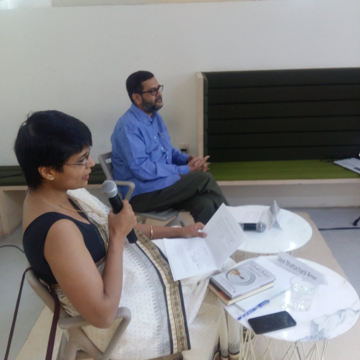 Saumyakul's tweet image. The lovely @JBhattacharji in conversation with @VivekShanbhag0. #LanguageFest