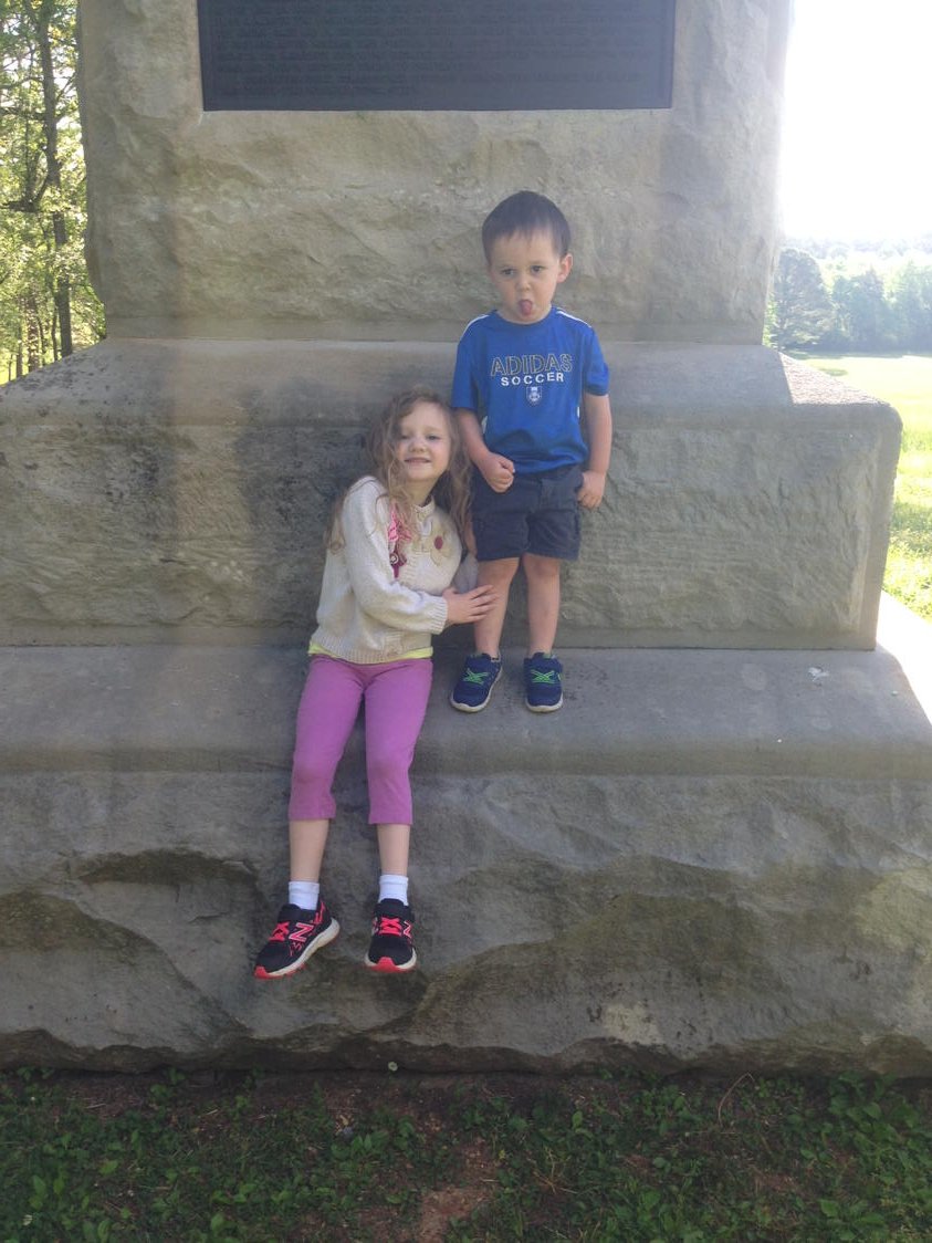 ShipleyTribe's tweet photo. Eddie: Take our picture. https://t.co/6gJur1x1pl