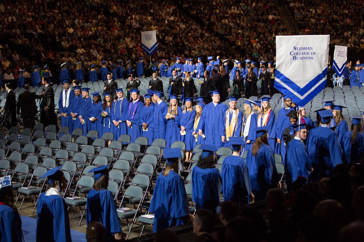 GVSU's tweet photo. Commencement countdown: 7 more days until new @gvsualum! #GVgrad https://t.co/As1TtGtski