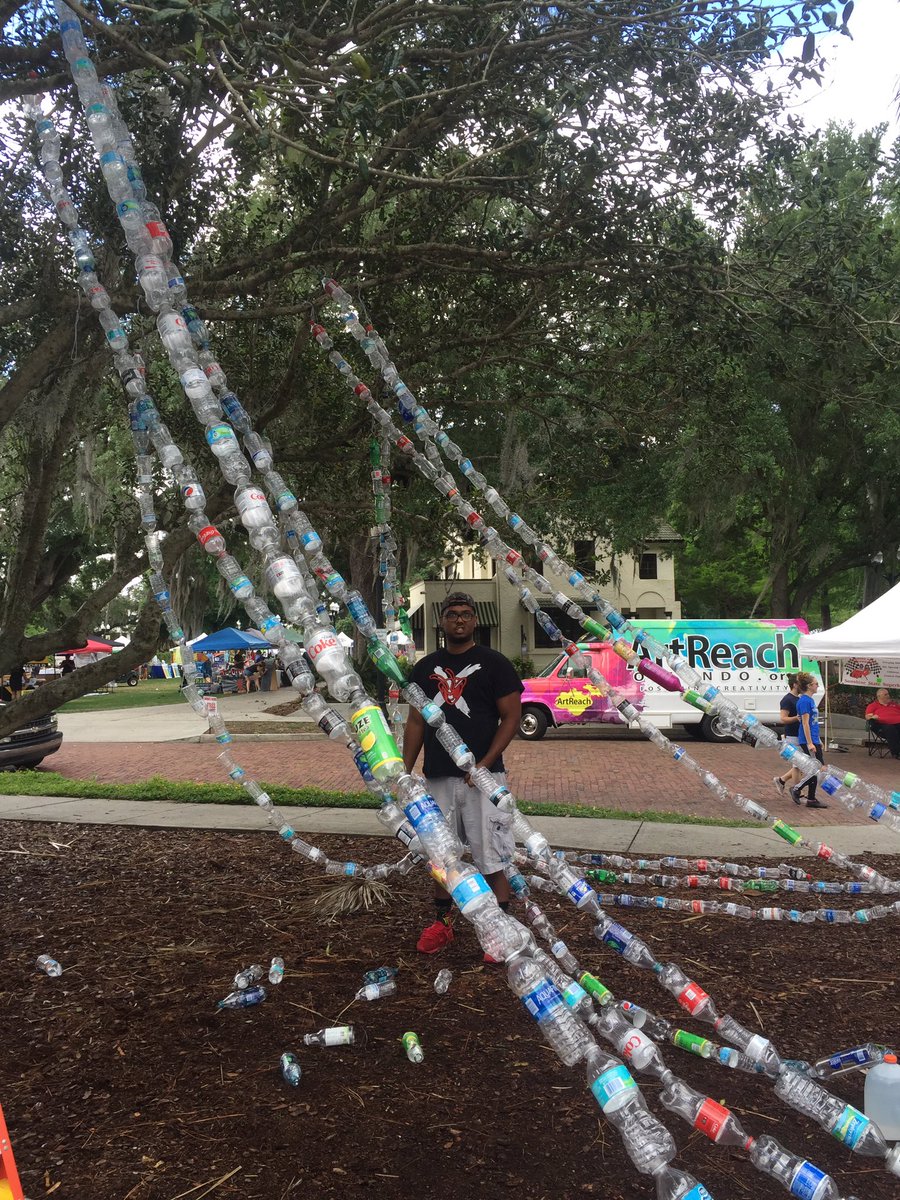 iPromise_UCF's tweet photo. A few more updates on our installation! #plastic pollution #waterbottles #earthday https://t.co/zvZJjm8qpv