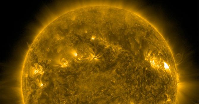 Discovery's tweet photo. The sun's heart-shaped sun spots recently erupted >> https://t.co/CJkQ1YNW0T https://t.co/9o6ljWiiTW