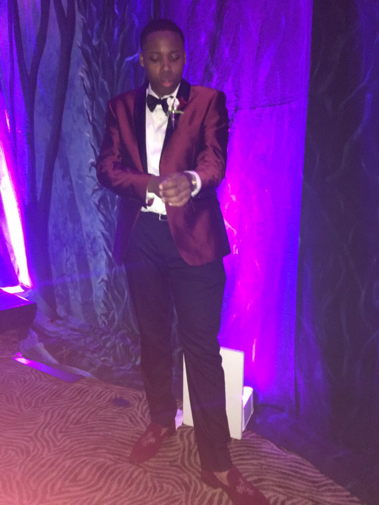 YoungReese25's tweet photo. Gotta say man, great night with a greater lady #ReignOnDaBridge. #onesixbitch https://t.co/YG6iH78INq