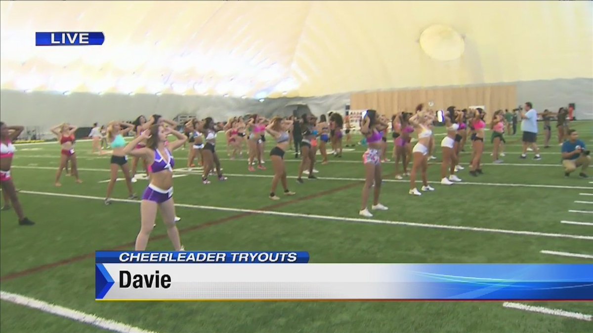 International turnout at Miami Dolphins cheerleading tryouts bit.ly/1Np9vV9?utm_me… https://t.co/rjmsQcKwnp