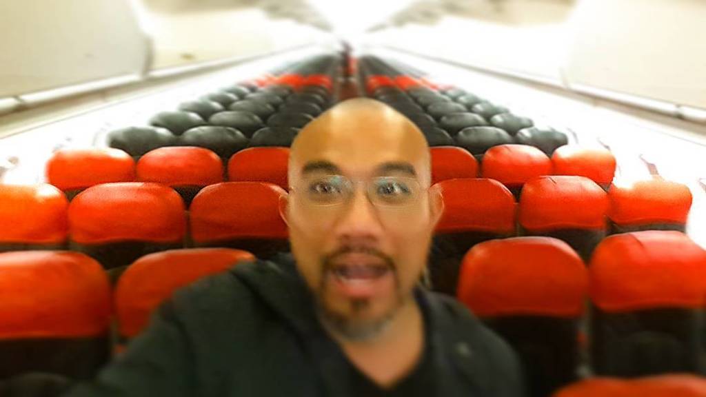 aziph_mustapha's tweet photo. #firsttoboard 
Can't wait to get home. Flight delayed as usual.

Now everyone can fly. Lat… https://t.co/wurElbEvw5 https://t.co/0MgFHkI1ME