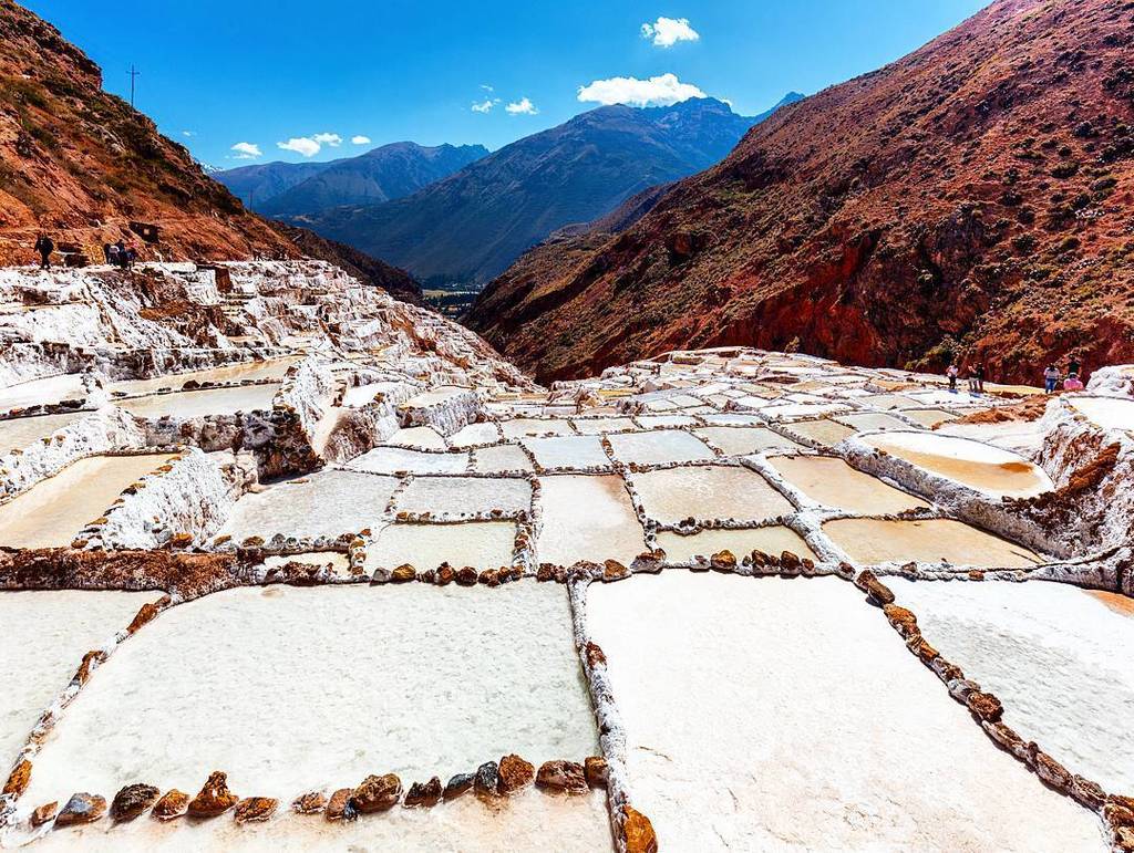 LibraryTravel's tweet image. Salineras (salt evaporation ponds) in Maras, Peru. Salt has been harvested in Maras since … ift.tt/1WiSL3E