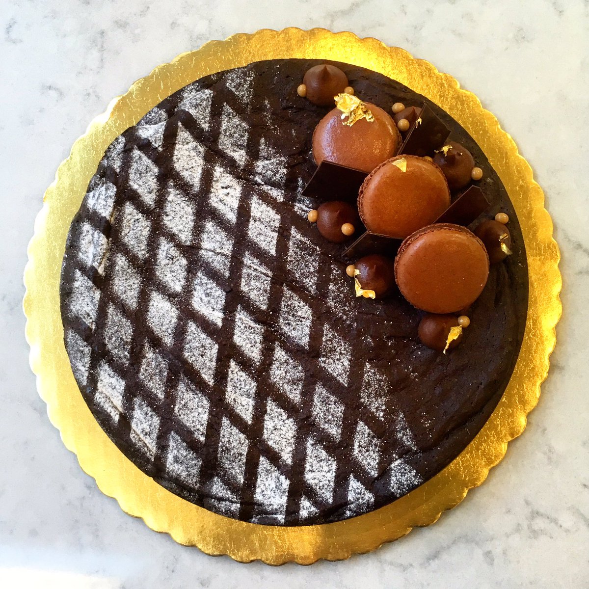 Bisous Bisous tweet media