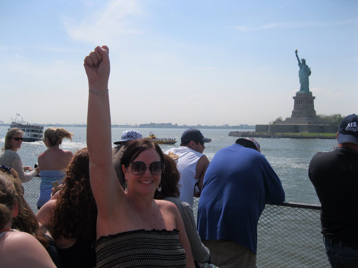 On our way to MoeMac's happy place to celebrate with@BruceSpringsteen <a href="/BruceFunds/">B r u c e F u n d s . O r g ®</a> still need FV tickets #LLMM🍀