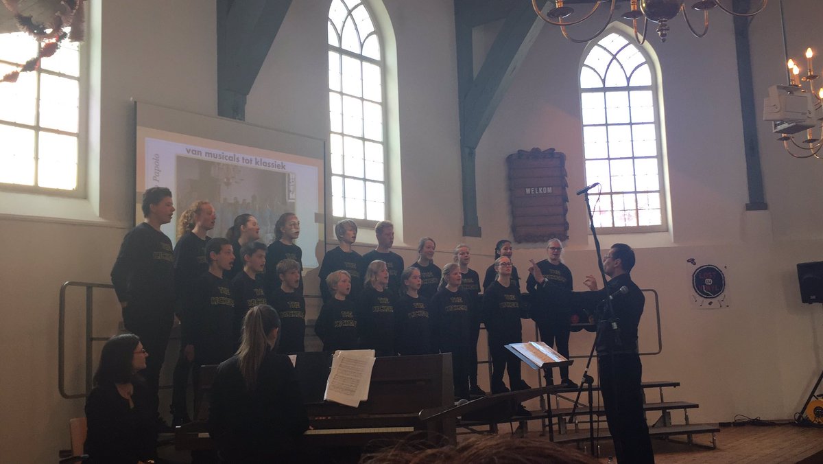 deKickers's tweet image. Staande ovatie na het prachtige optreden van de Kickers bij Saens Korenfestival. Mooie motivatie voor #EMJ Neerpelt!