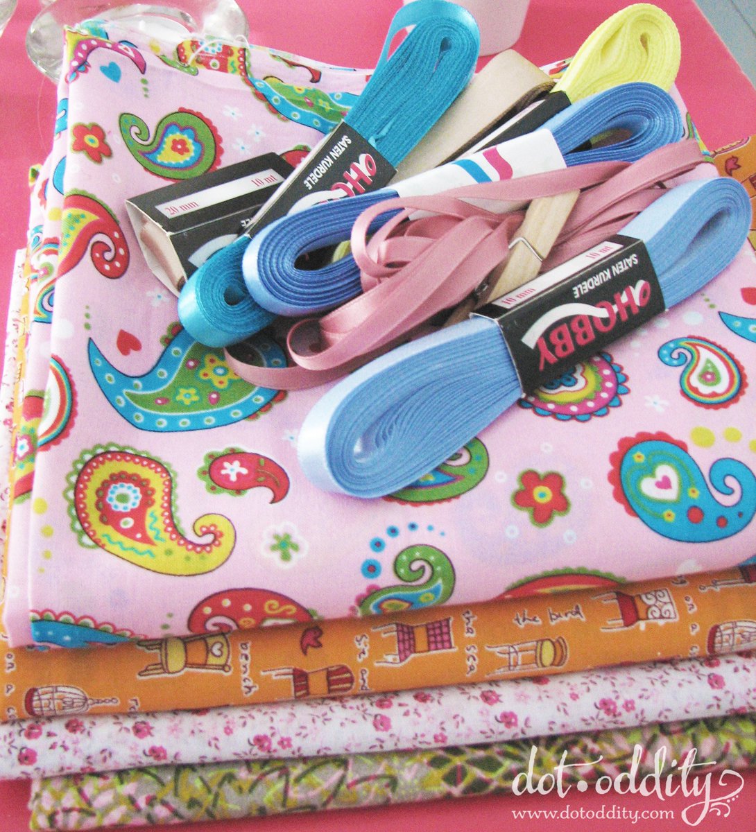 dotodditydesign's tweet photo. New post on #dotoddity! https://t.co/v2KGby8w2m #creativity #sewing #spoonflower https://t.co/Aja1FJqg74