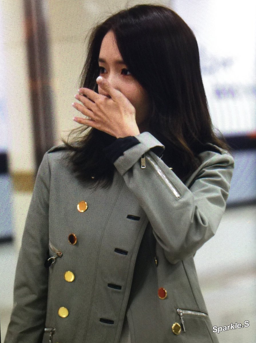 [PIC][23-04-2016]YoonA trở về Hàn Quốc vào chiều nay CguF90CVEAAZ0pH
