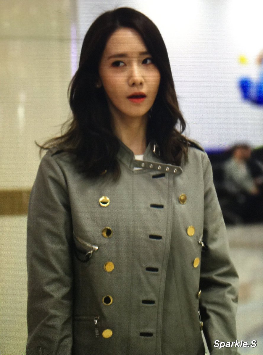 [PIC][23-04-2016]YoonA trở về Hàn Quốc vào chiều nay CguF90FVEAUs7Rr