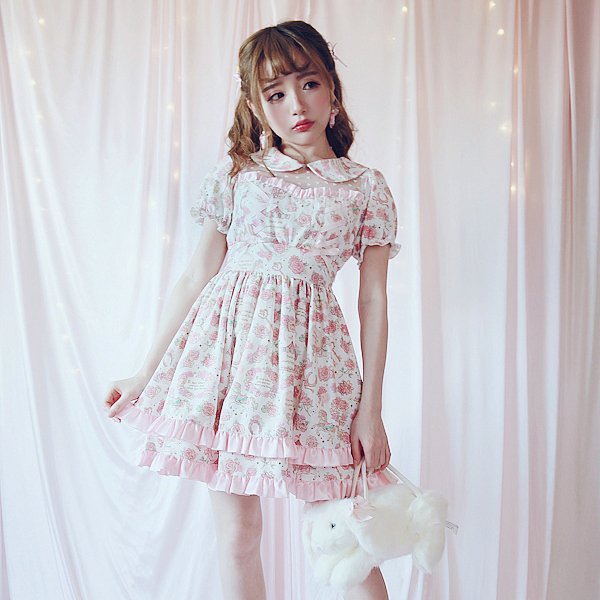 Bobon21 ボボンニジュウイチ A Twitter 新作 齋藤飛鳥さんがランウェイで着用したメルヘンワンピース 薔薇メリーゴーランド柄 アイスクリーム柄 S M Lサイズ展開 4 25まで6 156円 Tax 予約 T Co X70qmo423j T Co 4trhtvhezi Twitter
