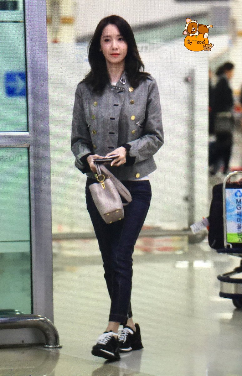 [PIC][23-04-2016]YoonA trở về Hàn Quốc vào chiều nay CguGrMyUoAA_STm