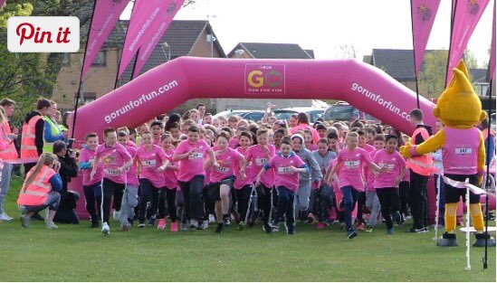 alanamonaghan16's tweet photo. Yesterday at fun run 💗💗💗💗 https://t.co/C9BO3FiEQi