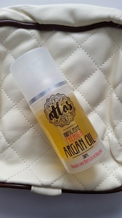 LilyroseNL's tweet photo. Binnen de beauty categorie: wat zit er deze maand in de #Styletone box?
https://t.co/W3CPezyNHO https://t.co/oO96PmsI9Q