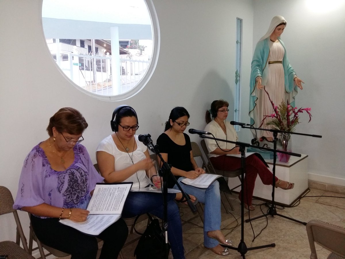 radiomariapa's tweet photo. Iniciamos nuestra jornada con el #EspacioDeOraciones desde la #CapillaDelSantisimo en sede de Radio María. https://t.co/HQuIfPwsXE