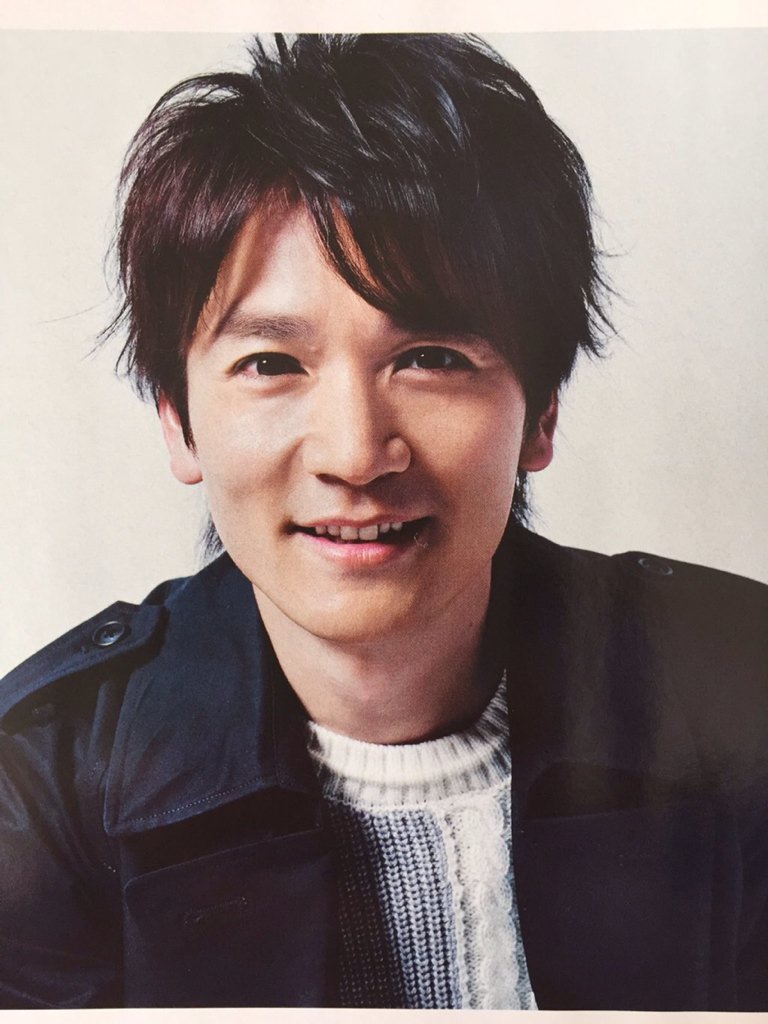 死にたい 皆三宅健の時系列迷子とか言うけどさ 三宅さんは髪型変えてるからいつの画像かとかすぐわかるじゃないですか 長野博顔も 髪型も変わらなさすぎて 10th前か後か位の区別しかつかない T Co Lbbsnpvvym Twitter