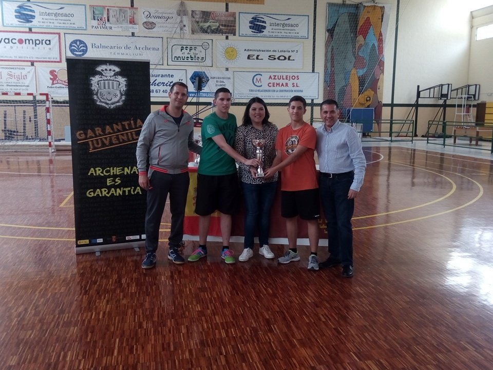 archenaactiva's tweet photo. 1 clasificados torneo futbolín #ARCHENAMOVING https://t.co/a3vseAYezL