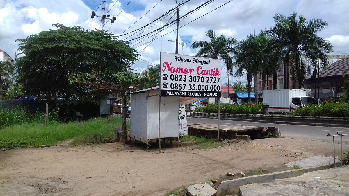 [INFO] Amun lewat Banjarbaru tatamu haja lawan toko nomor cantik ni. Recomended gan. Penjualnya ramah pula.