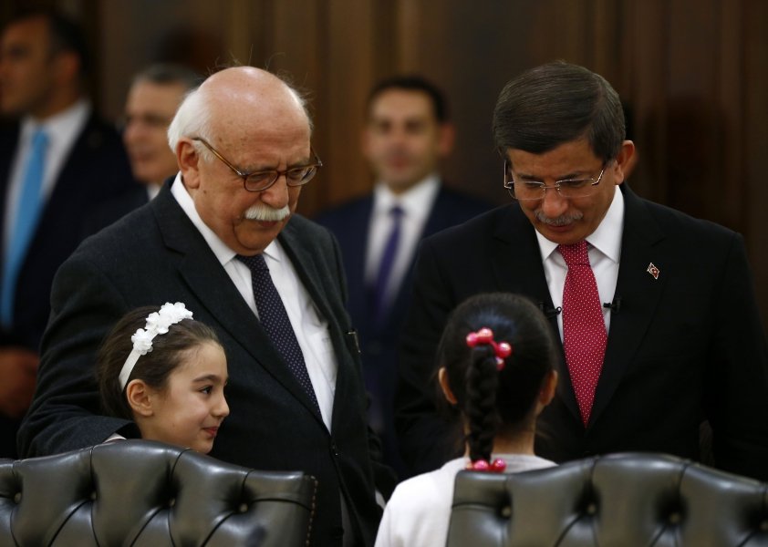 tcmeb's tweet photo. Başbakan Davutoğlu, Bakan Avcı ve beraberindeki çocukları kabul etti
https://t.co/gMQcQDirqp https://t.co/HzwNgV2QDd