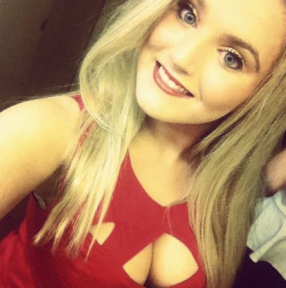 SelfiesSocial's tweet photo. 54 MUST SEE Casey Leigh Selfies @Sexy_Selfies @phonesexyselfie @World_XXX https://t.co/lBpRa2JQuW https://t.co/vvx6USntsr