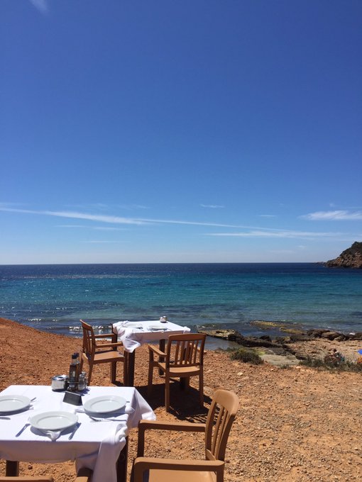 This'll do I spose! #Ibiza https://t.co/p6KbIKodum<a href="/tag/ibiza"class="tags">#Ibiza</a>