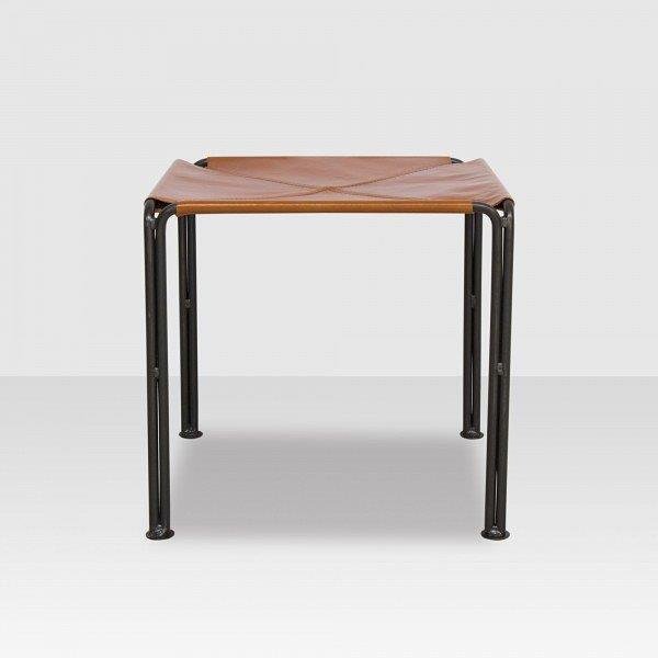 CarolMcFDesign's tweet photo. #leather #leatherstool #leatherstools #stool #stools #interiordecor #interiordesign #brown #brownleather #decor https://t.co/YH9EHuvsHW
